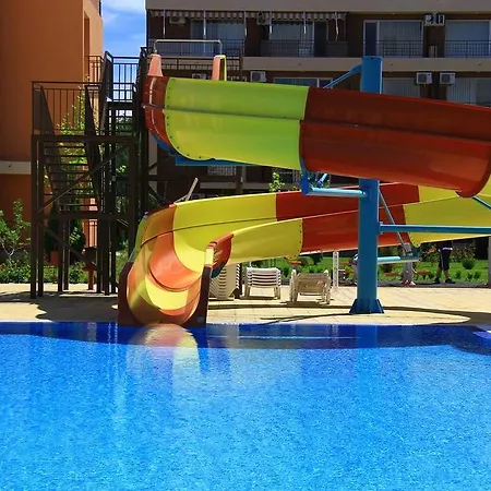 In Holiday Fort Golf Club ساني بيتش